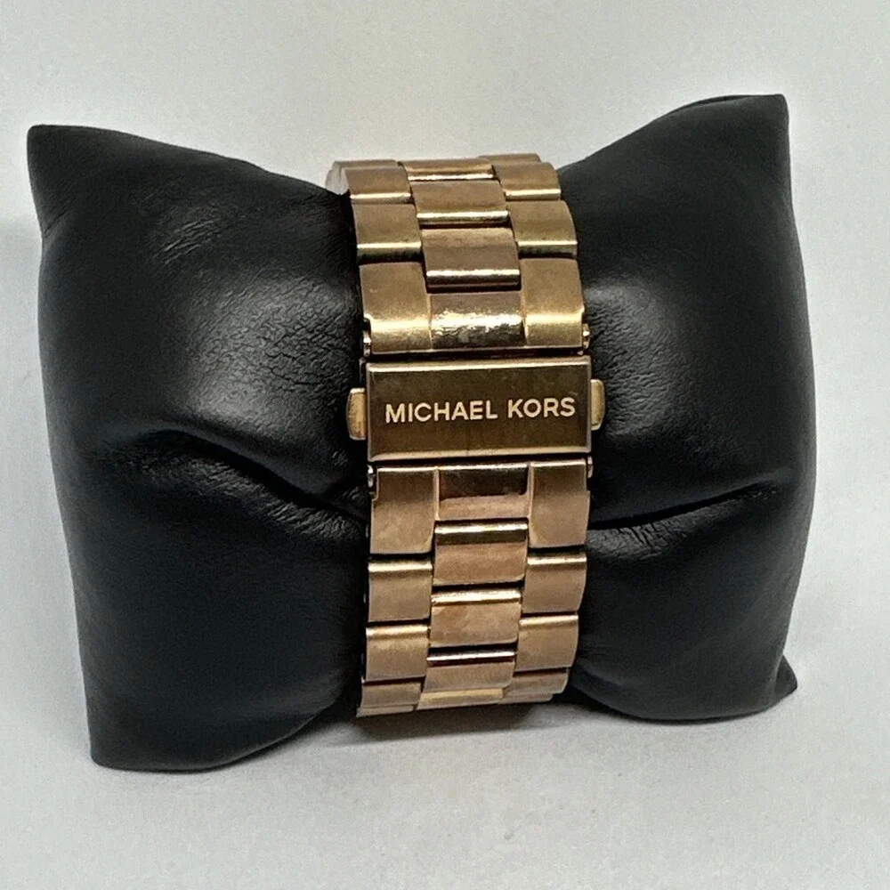 Michael Kors Runway MK8096 Men's Rose Gold Analog Dial Chronograph Watch HME661